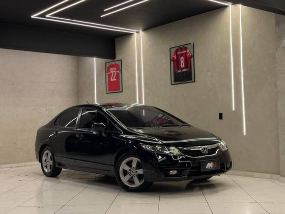 HONDA CIVIC 1.8 LXS 16V FLEX 4P MANUAL HONDA CIVIC 1.8 LXS 16V FLEX 4P MANUAL